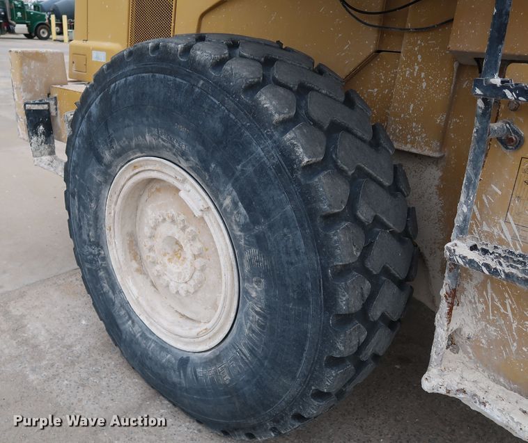 image for item DJ2406 2008 Caterpillar 938H  wheel loader