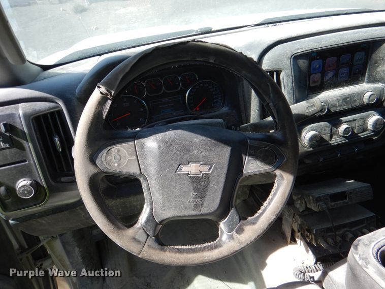 image for item DL0678 2017 Chevrolet Silverado 2500HD LT  Crew Cab pickup truck