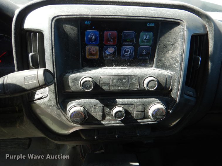 image for item DL0678 2017 Chevrolet Silverado 2500HD LT  Crew Cab pickup truck