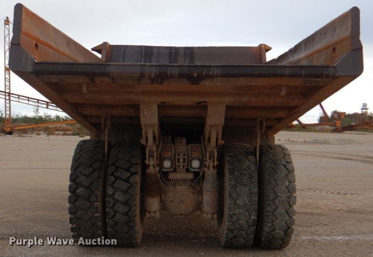 image for item DN6524 2000 Caterpillar 769D  haul truck