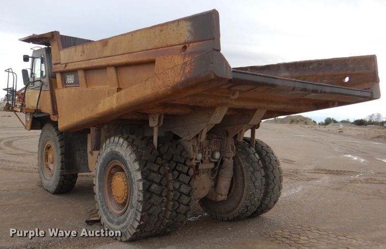 image for item DN6524 2000 Caterpillar 769D  haul truck