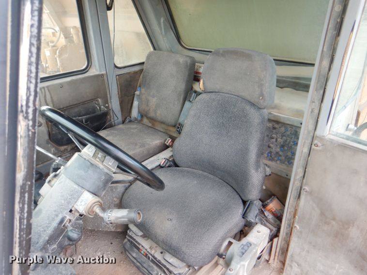 image for item DN6524 2000 Caterpillar 769D  haul truck