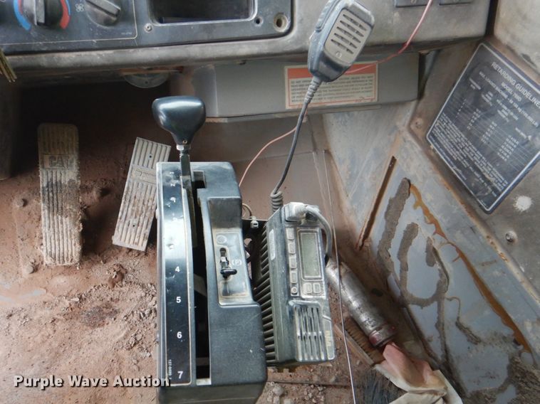 image for item DN6524 2000 Caterpillar 769D  haul truck