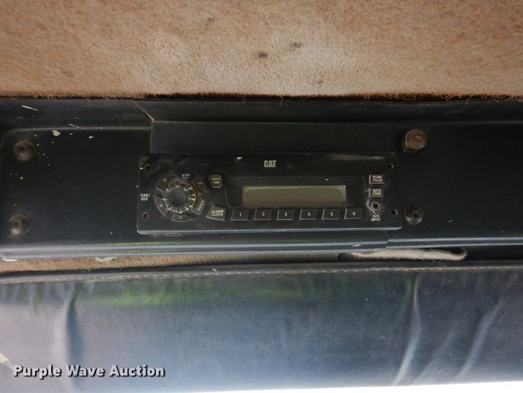 image for item DN6524 2000 Caterpillar 769D  haul truck