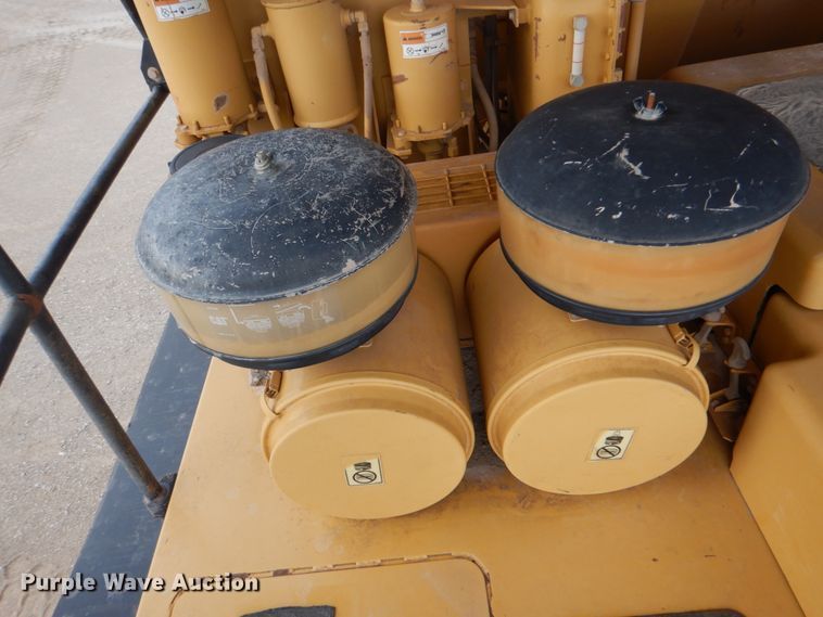 image for item DN6524 2000 Caterpillar 769D  haul truck