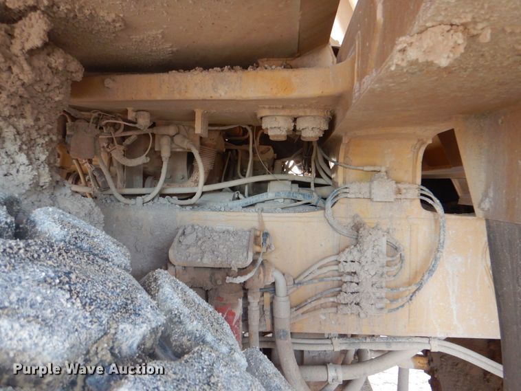 image for item DN6524 2000 Caterpillar 769D  haul truck