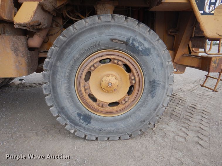 image for item DN6524 2000 Caterpillar 769D  haul truck