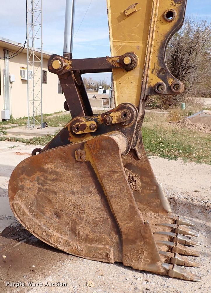 image for item IC9685 2007 Caterpillar 325DL  excavator