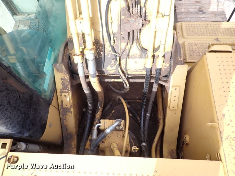 image for item IC9685 2007 Caterpillar 325DL  excavator