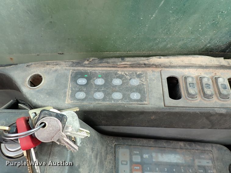 image for item IC9685 2007 Caterpillar 325DL  excavator