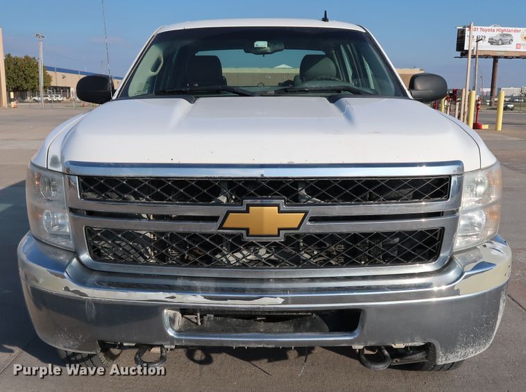 image for item JP9328 2013 Chevrolet Silverado 2500HD  Crew Cab pickup truck