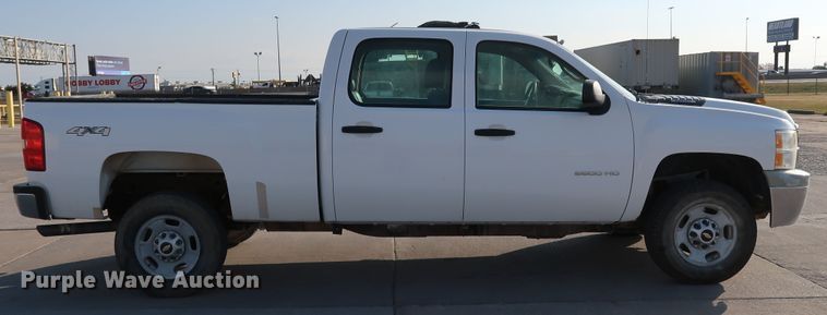 image for item JP9328 2013 Chevrolet Silverado 2500HD  Crew Cab pickup truck