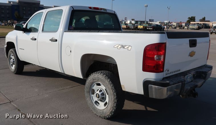 image for item JP9328 2013 Chevrolet Silverado 2500HD  Crew Cab pickup truck