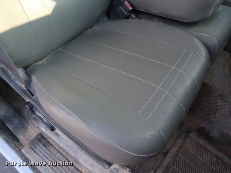 image for item JP9328 2013 Chevrolet Silverado 2500HD  Crew Cab pickup truck