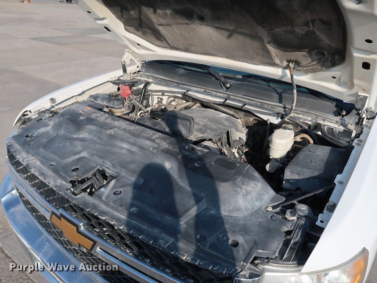 image for item JP9328 2013 Chevrolet Silverado 2500HD  Crew Cab pickup truck