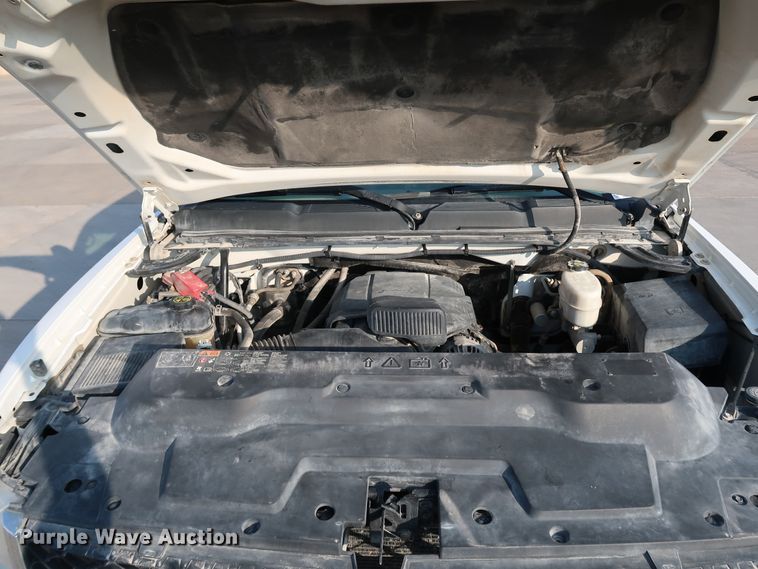 image for item JP9328 2013 Chevrolet Silverado 2500HD  Crew Cab pickup truck