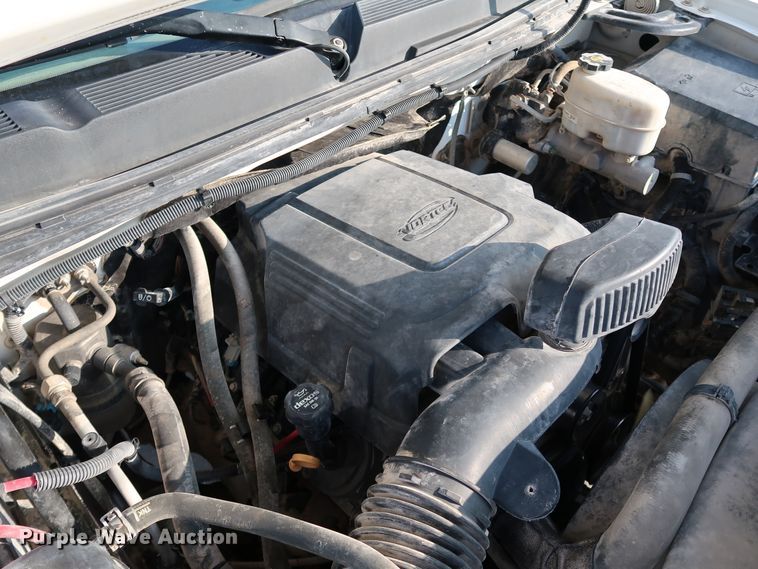 image for item JP9328 2013 Chevrolet Silverado 2500HD  Crew Cab pickup truck