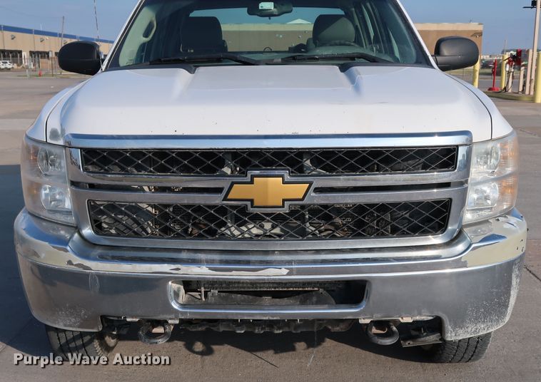 image for item JP9328 2013 Chevrolet Silverado 2500HD  Crew Cab pickup truck