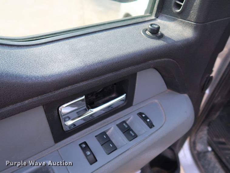 image for item JP9329 2013 Ford F150  SuperCrew pickup truck