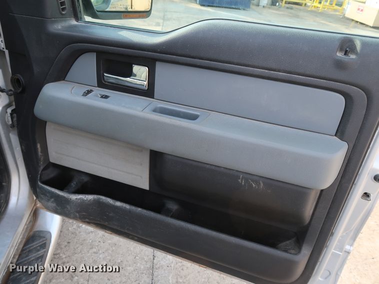 image for item JP9329 2013 Ford F150  SuperCrew pickup truck