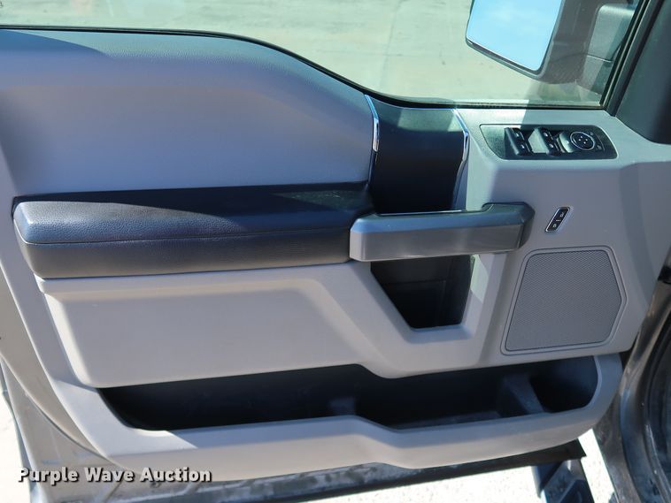 image for item JP9335 2015 Ford F150  SuperCrew pickup truck