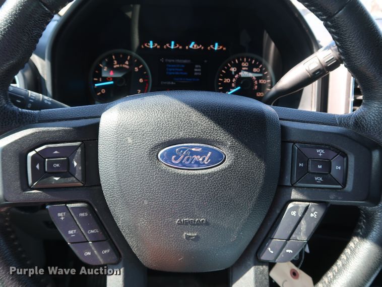 image for item JP9335 2015 Ford F150  SuperCrew pickup truck