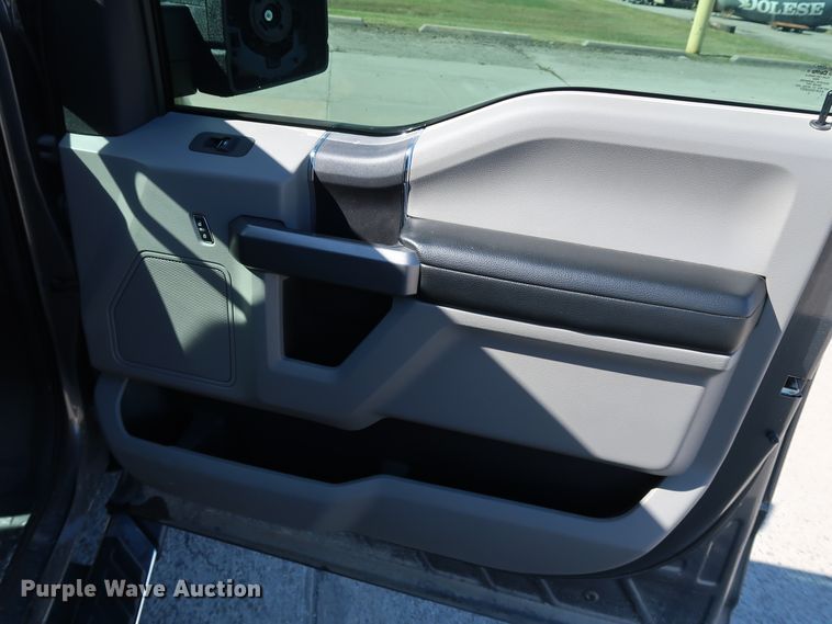 image for item JP9335 2015 Ford F150  SuperCrew pickup truck