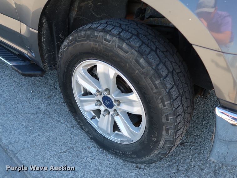 image for item JP9335 2015 Ford F150  SuperCrew pickup truck