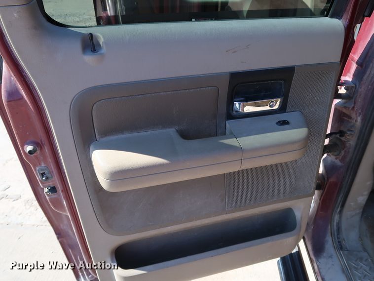 image for item JP9336 2004 Ford F150  SuperCrew pickup truck