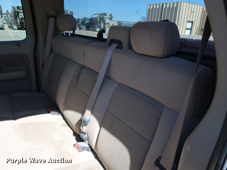 image for item JP9336 2004 Ford F150  SuperCrew pickup truck