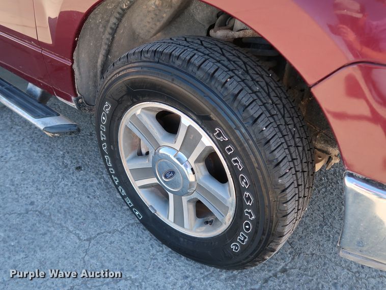 image for item JP9336 2004 Ford F150  SuperCrew pickup truck