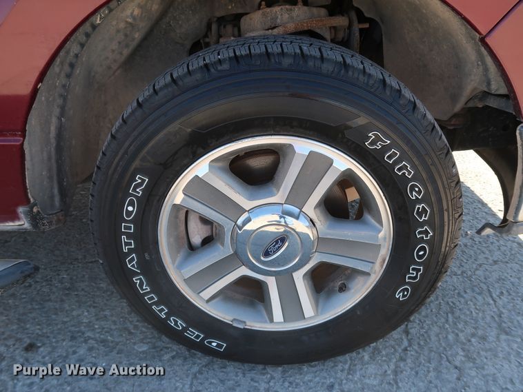 image for item JP9336 2004 Ford F150  SuperCrew pickup truck