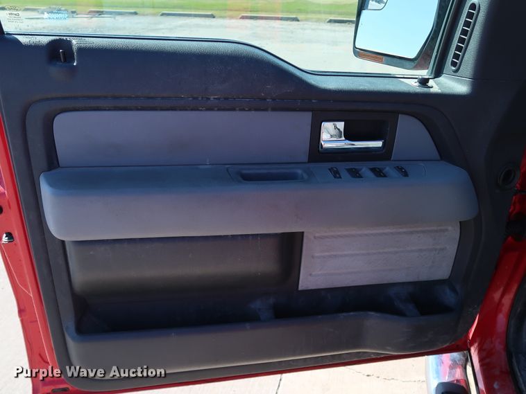 image for item JP9338 2013 Ford F150  SuperCrew pickup truck