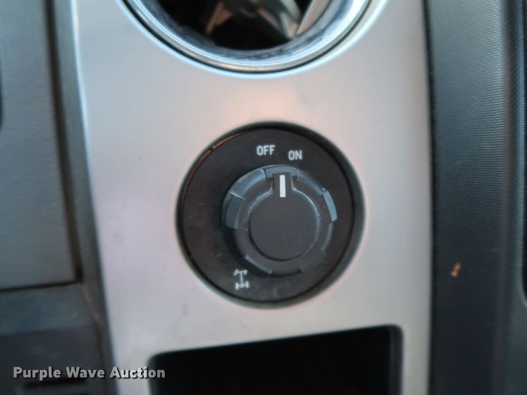 image for item JP9338 2013 Ford F150  SuperCrew pickup truck