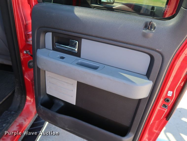 image for item JP9338 2013 Ford F150  SuperCrew pickup truck