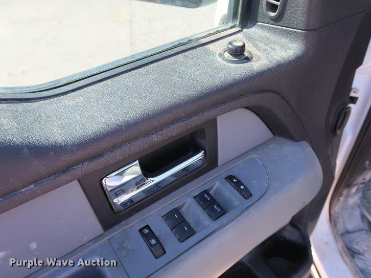 image for item JP9340 2013 Ford F150  SuperCrew pickup truck