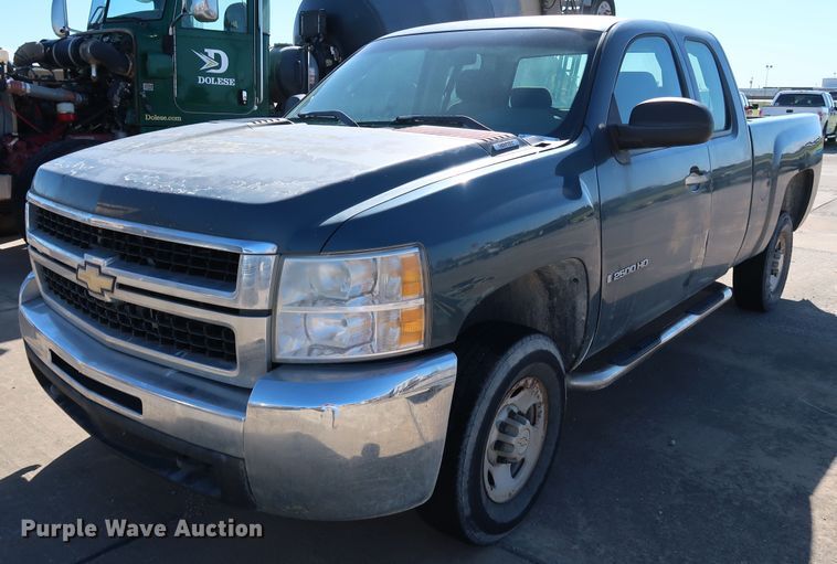 image for item JP9341 2008 Chevrolet Silverado 2500HD  Ext. Cab pickup truck