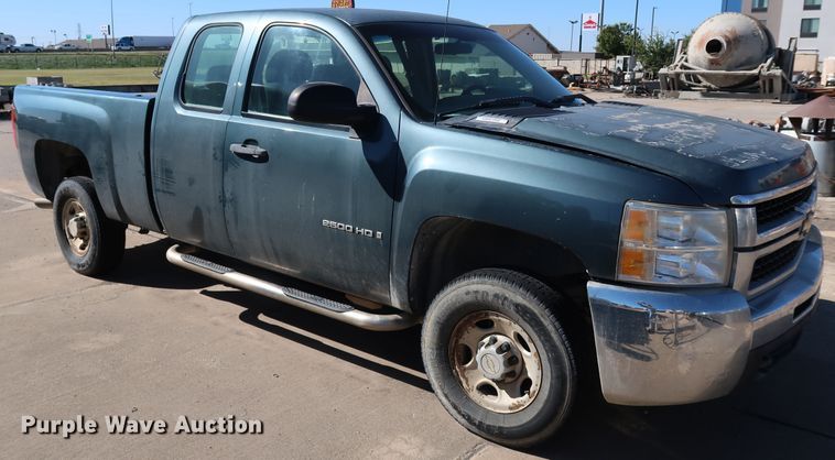 image for item JP9341 2008 Chevrolet Silverado 2500HD  Ext. Cab pickup truck