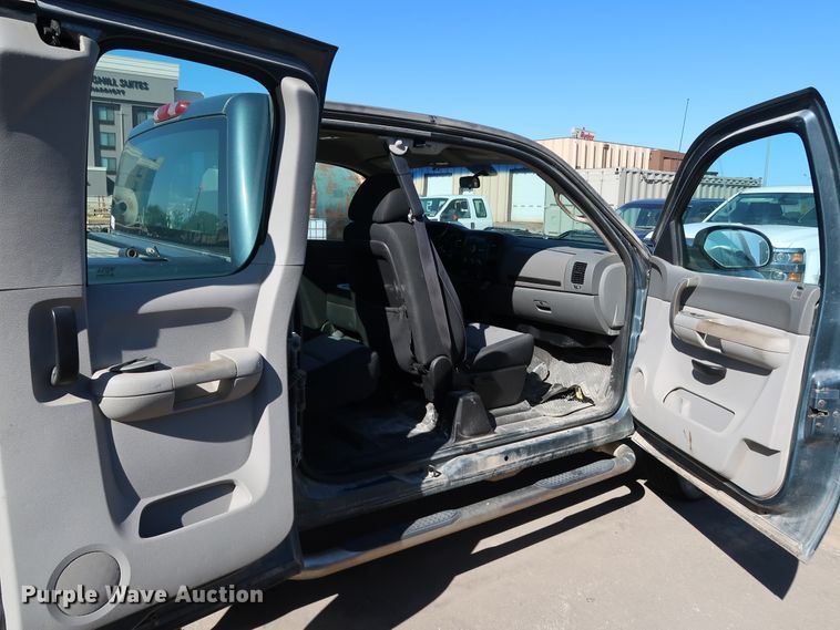 image for item JP9341 2008 Chevrolet Silverado 2500HD  Ext. Cab pickup truck