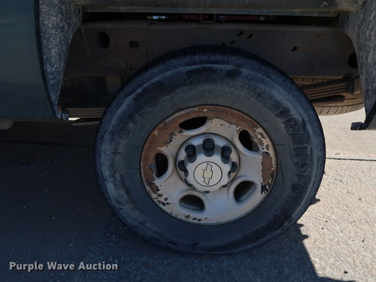 image for item JP9341 2008 Chevrolet Silverado 2500HD  Ext. Cab pickup truck