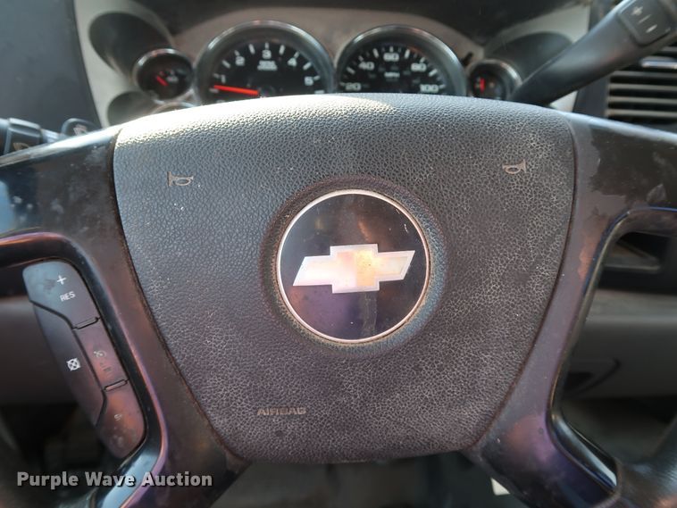 image for item JP9342 2008 Chevrolet Silverado 2500HD  Crew Cab pickup truck