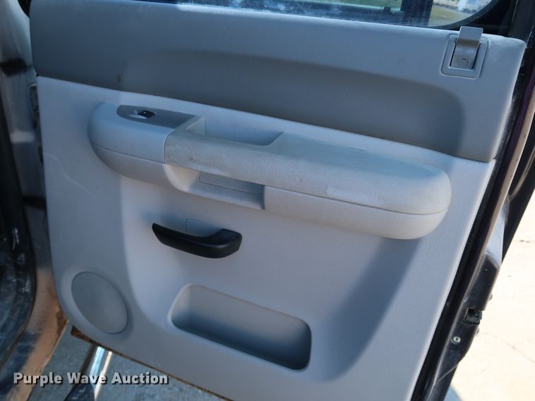 image for item JP9342 2008 Chevrolet Silverado 2500HD  Crew Cab pickup truck