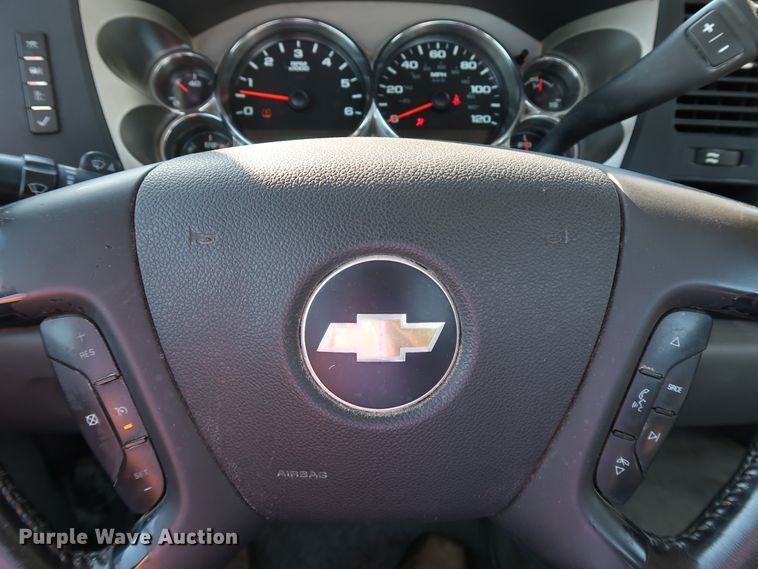 image for item JP9344 2013 Chevrolet Silverado 2500HD  pickup truck