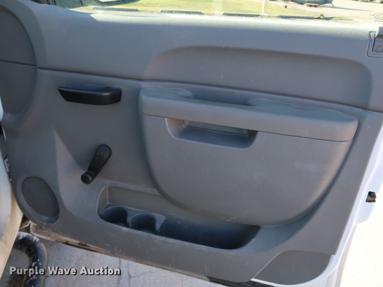 image for item JP9344 2013 Chevrolet Silverado 2500HD  pickup truck