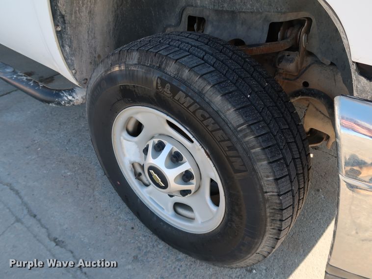 image for item JP9344 2013 Chevrolet Silverado 2500HD  pickup truck