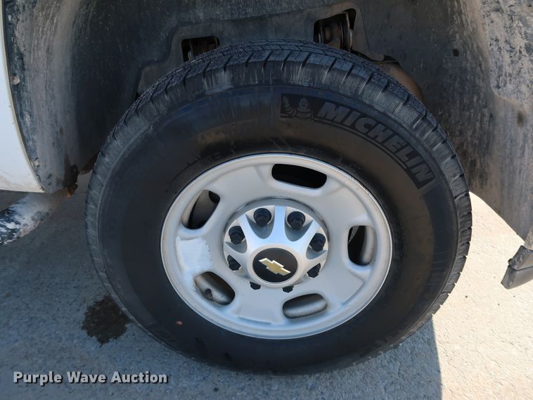 image for item JP9344 2013 Chevrolet Silverado 2500HD  pickup truck