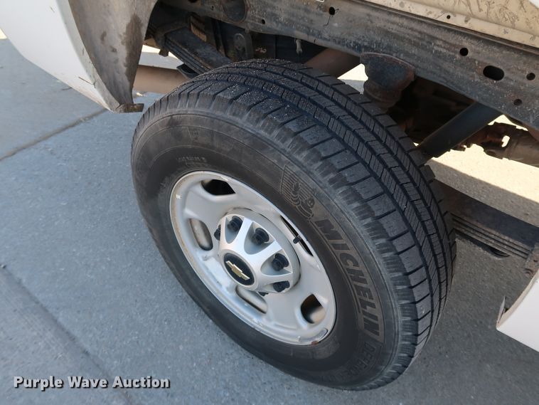 image for item JP9344 2013 Chevrolet Silverado 2500HD  pickup truck