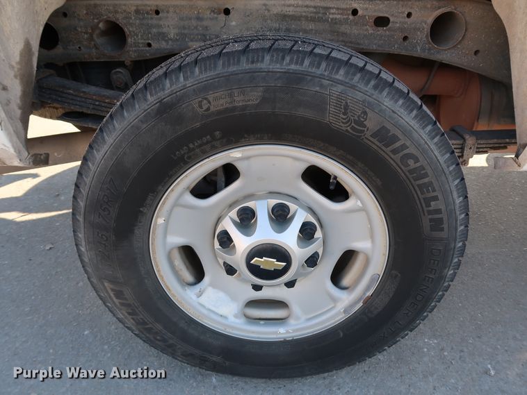 image for item JP9344 2013 Chevrolet Silverado 2500HD  pickup truck