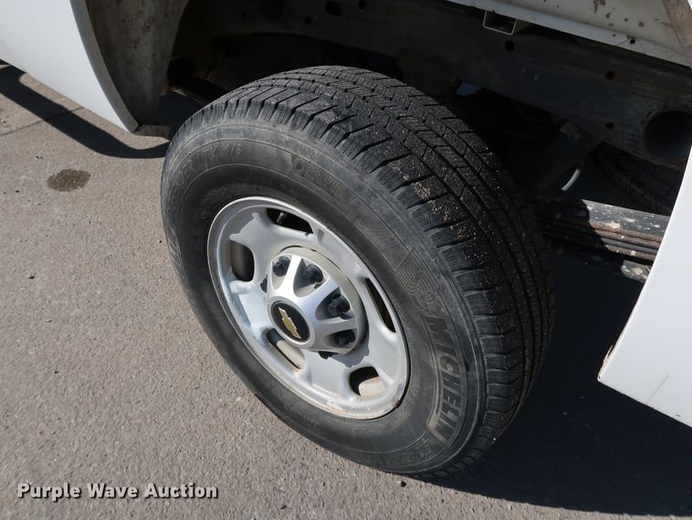 image for item JP9344 2013 Chevrolet Silverado 2500HD  pickup truck