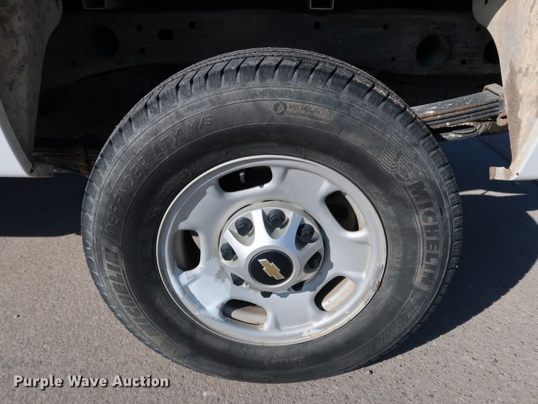 image for item JP9344 2013 Chevrolet Silverado 2500HD  pickup truck